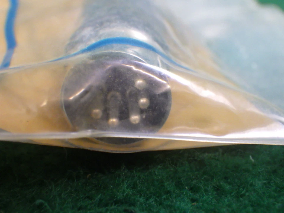 New old stock Vanco P-5D 5 pin plug Microphone connector - Image 4 of 4