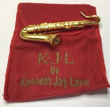 KENNETH JAY LANE Signed GOLD TONE SAXAPHONE BROOCH Vintage Jewelry