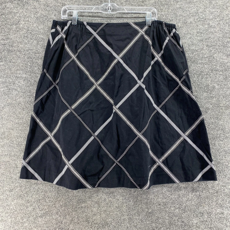 Falda Talbots Mujer 20W Plus Negra Geométrica Línea A Midi Cremallera tiro medio elástica Foto 2 de 4