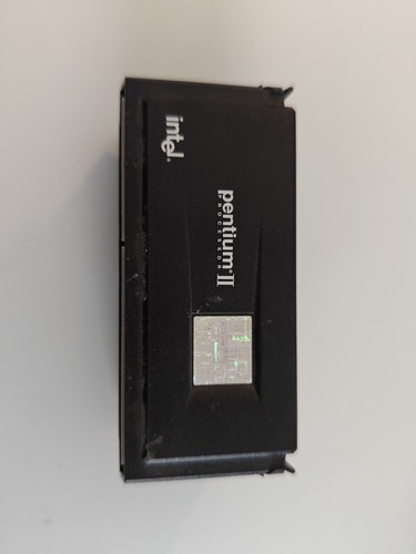 PROZESSOR CPU INTEL PENTIUM II  KÜHLER  80522PX233512 SL2HD