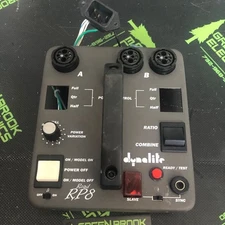 DYNATESTJIG36 - DYNALITE - ROAD RP8 faceplate with switches - For parts - Partia