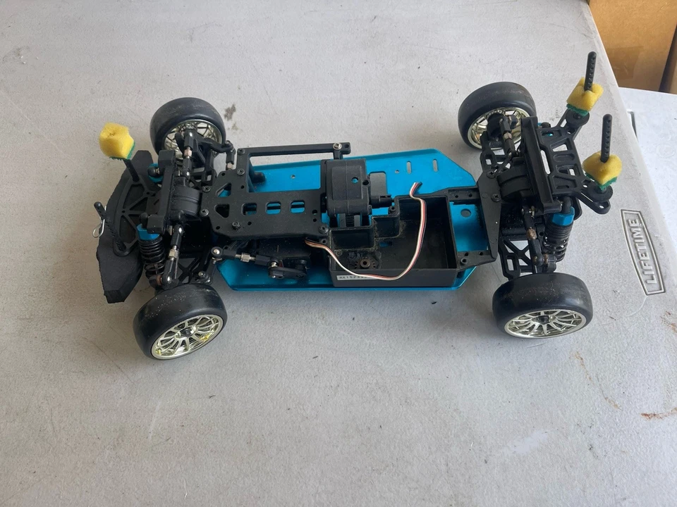 Chasis de coche a la deriva HSP FLY FISH R/C Foto 4 de 4