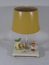 LAMPE ENFANT VINTAGE PURSERY PLASTICS INC. FONCTIONNE BOIS "LOOK"