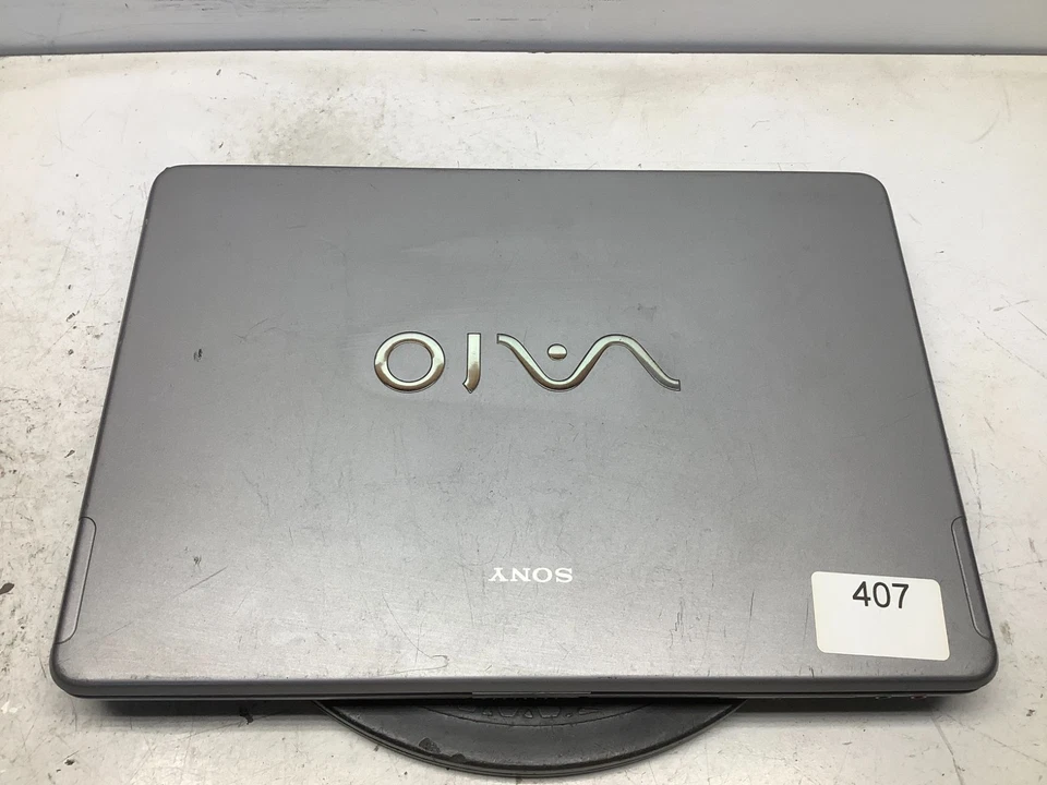 Sony Vaio VGN-FS745P Intel Pentium M 1,5 GHz 1 GB SIN DISCO DURO Foto 2 de 4