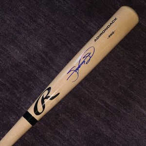 Batte de baseball noire Rawlings signée Sammy Sosa (Beckett