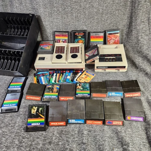 Consola Intellivision II PAQUETE MASIVO 45 juegos y cambio de juego funciona (leer)