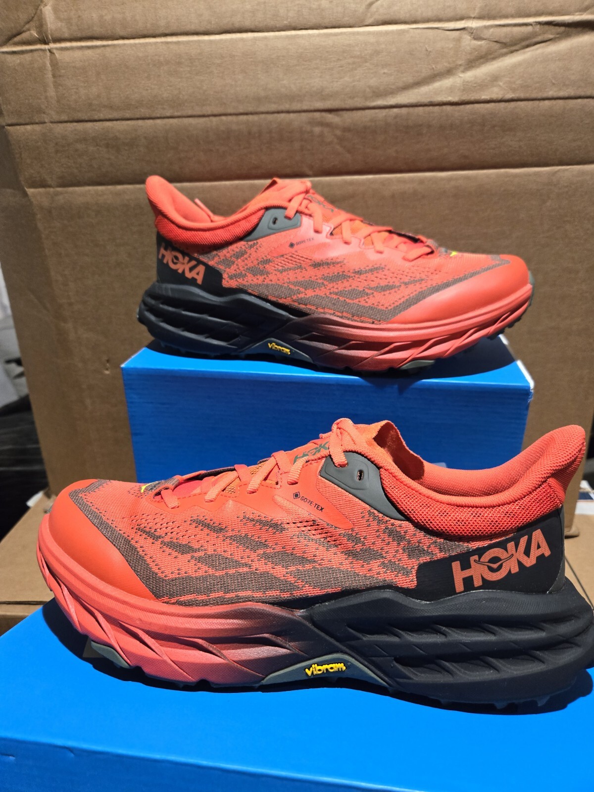 Zapatos Hoka One para Hombres 8D Speedgoat 5 GTX Rojo Fuego 1127912 FTHY