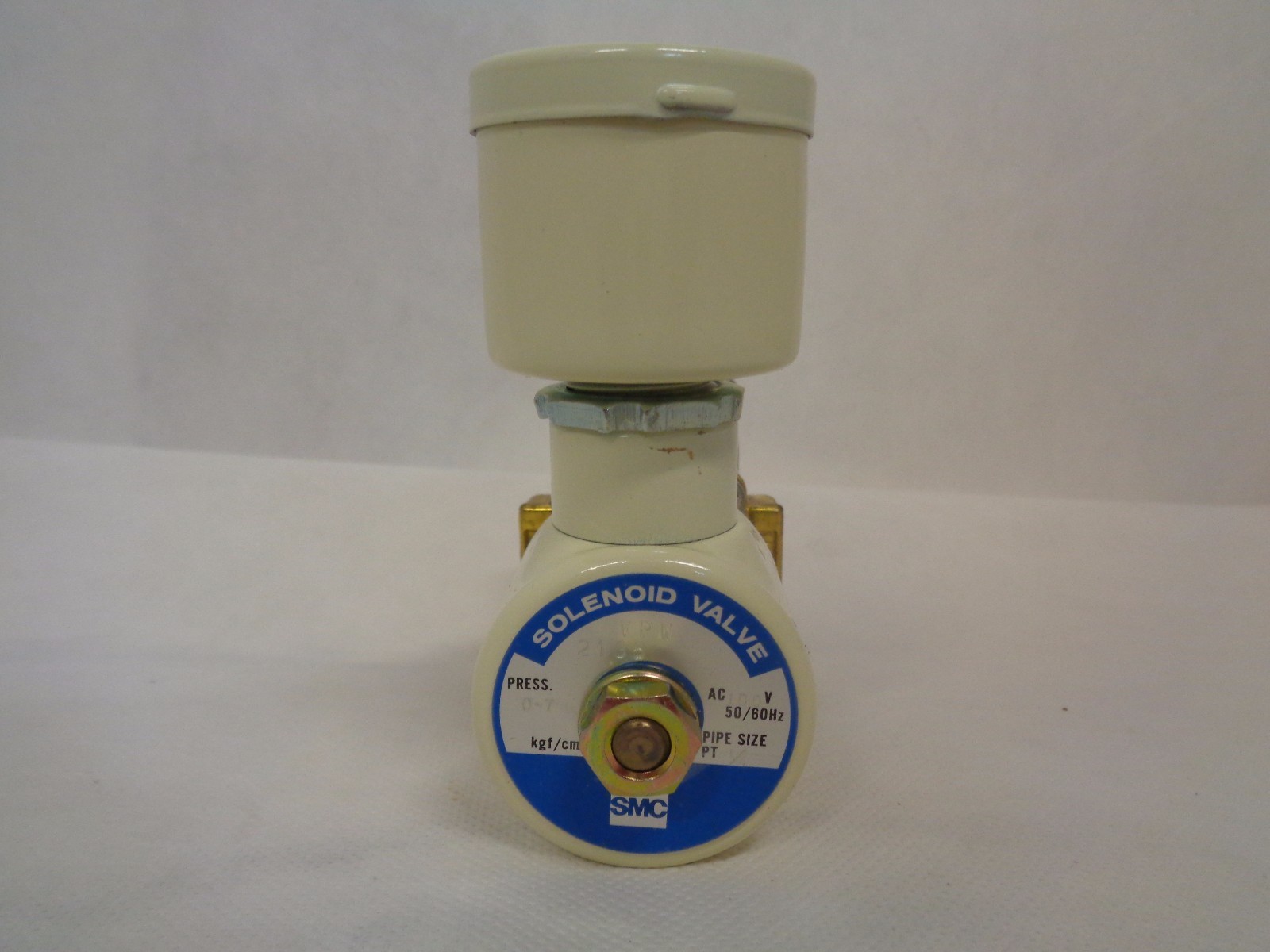 NEW SMC VPW-2135 SOLENOID VALVE PIPE-1/4" AC100V COIL 2-WAY 0-7 PSI