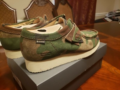supreme clarks camo