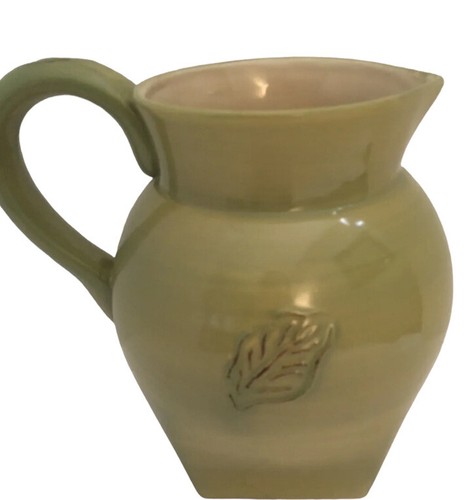 Host Collection Pitcher Tastefully Simple 2 Quart Stoneware Green Leaf