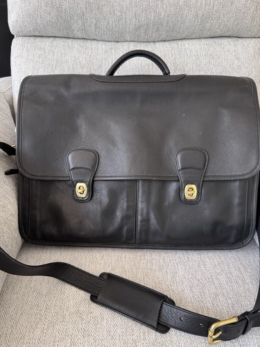 Borsa messenger vintage Coach in pelle nera per laptop tracolla M0693-00532