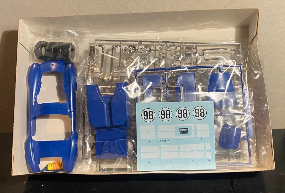 ACADEMY 1/25 - Ref: 1509 - AC 289 COBRA - VERY RARE - Immagine 2 di 4