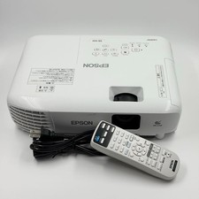Epson EB-E01 LCD Projector 3300 Lumens XGA w Remote  Power Cable White