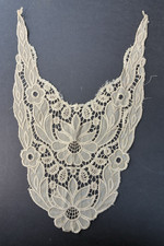 Antique Handmade Floral and Leaf Motif Lace Collar