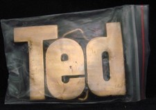SA10179  NOS  VINTAGE 1970s/80s CUT-OUT NAME  TED  SOLID BRASS BUCKLE