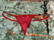Frederick's of Hollywood Exxtreme Tuxedo Lace String Red Panty Size M NWT