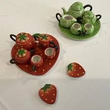 Miniature Ceramics Tiny Strawberry  And Cabbage Tea Set  Doll House Size