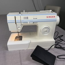 Singer 57815C 17-Stitch Heavy Duty Electronic...