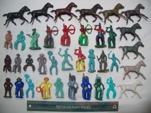 37 RARE REL BENTON BERGEN MARX COWBOYS INDIANS HORSES 1/32 60MM PLASTIC PLAYSET