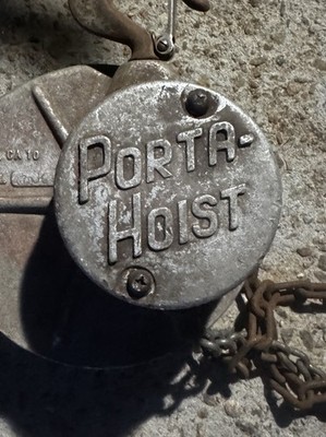 Coffins 1/2 Ports Hoist