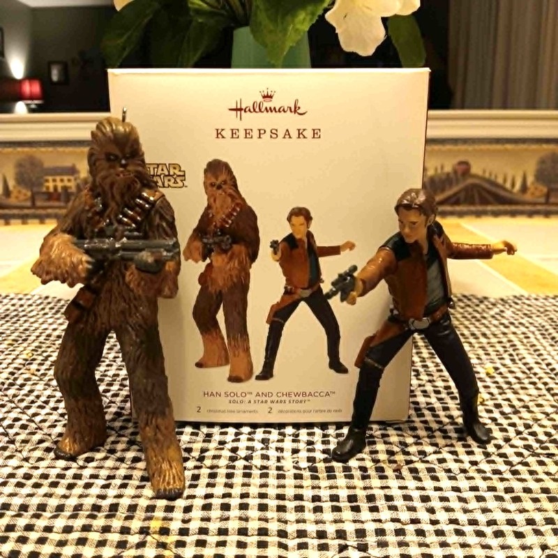 HALLMARK STAR WARS HAN SOLO AND CHEWBACCA 2018 CHRISTMAS KEEPSAKE ORNAMENTS SET