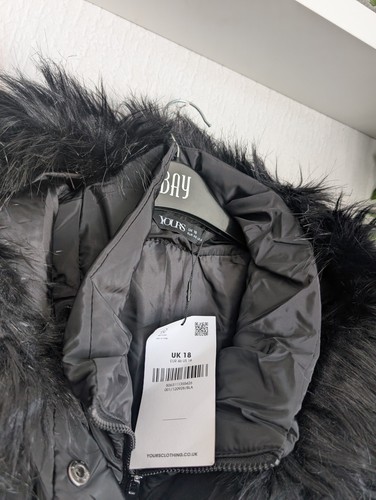 New YOURS Curve Black Faux Fur Trim Puffer Coat Midi Length Black Hooded UK 18 - Picture 10 of 24