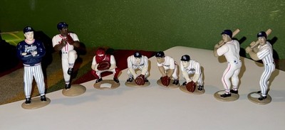 2002 MLB Rivalry Chess Pieces Red Sox vs Yankees - INCOMPLETE