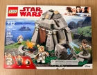 LEGO Star Wars Ahch-To Island Training - Set 75200 - Brand New