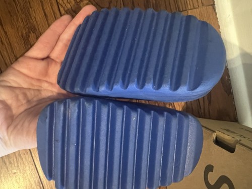 Blue Infant Yeezy Slides Size 6K (preowned) - Picture 3 of 4