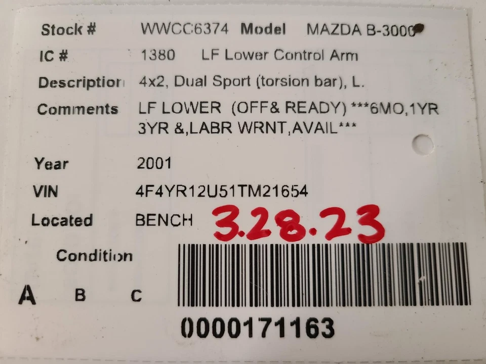 Brazo de control inferior inferior delantero izquierdo usado delantero se adapta a: Mazda Mazda b-3000 2001 delantero Foto 3 de 4