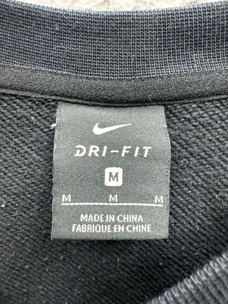 Nike Versa Embossed Cropped Pullover Training Swe… - image 6