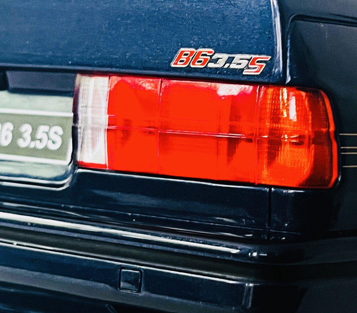 BMW Alpina E30 B6 3.5 Baujahr 1986/87 GO74 Ottomibile 1:12 BMW Alpina E30 B6 3.5 Baujahr 1986/87 GO74 Ottomibile 1:12