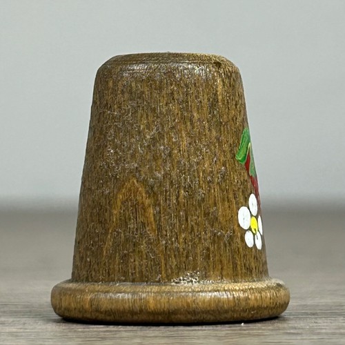 Vintage 1985 Hand-Painted Wooden Thimble Strawberry Daisy Folk Art - Picture 8 of 10