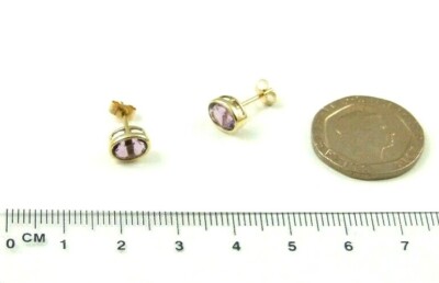 Ohrstecker 9 kt 375 Gelbgold 8 mm x 6 mm ovale Form Rub-Over Amethyst