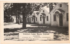 Postcard Fairmont, Minnesota Colvin's Lake Shore Cabins c1940s Conoco, Museum