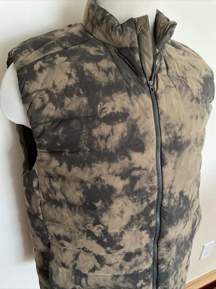 LULULEMON NEW MEN’S Full ZIP Zipped Pockets Sleeveless Down Vest/Jacket Size XL - Image 2 of 4