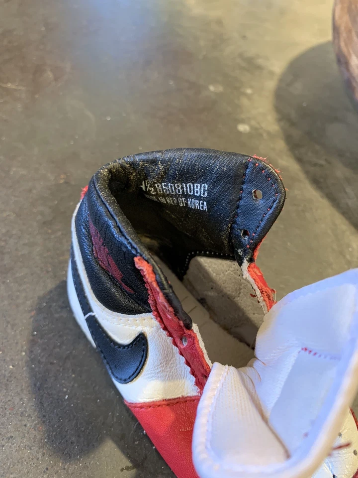 Air Jordan 1985 vintage talla 4,5 niño pequeño coleccionable/de colección Foto 3 de 3