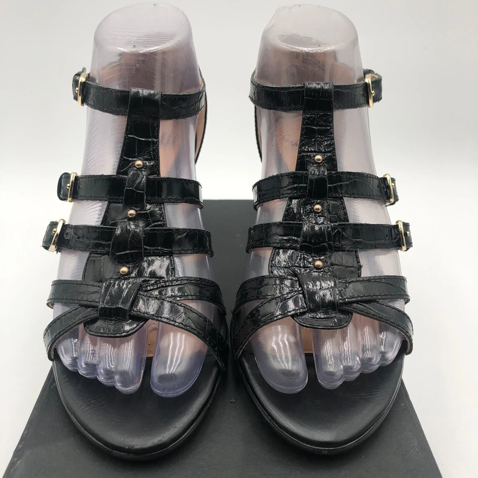 Sandalias de tacón blando para mujer talla 6,5 M charol negro dorado tachonado Foto 4 de 4