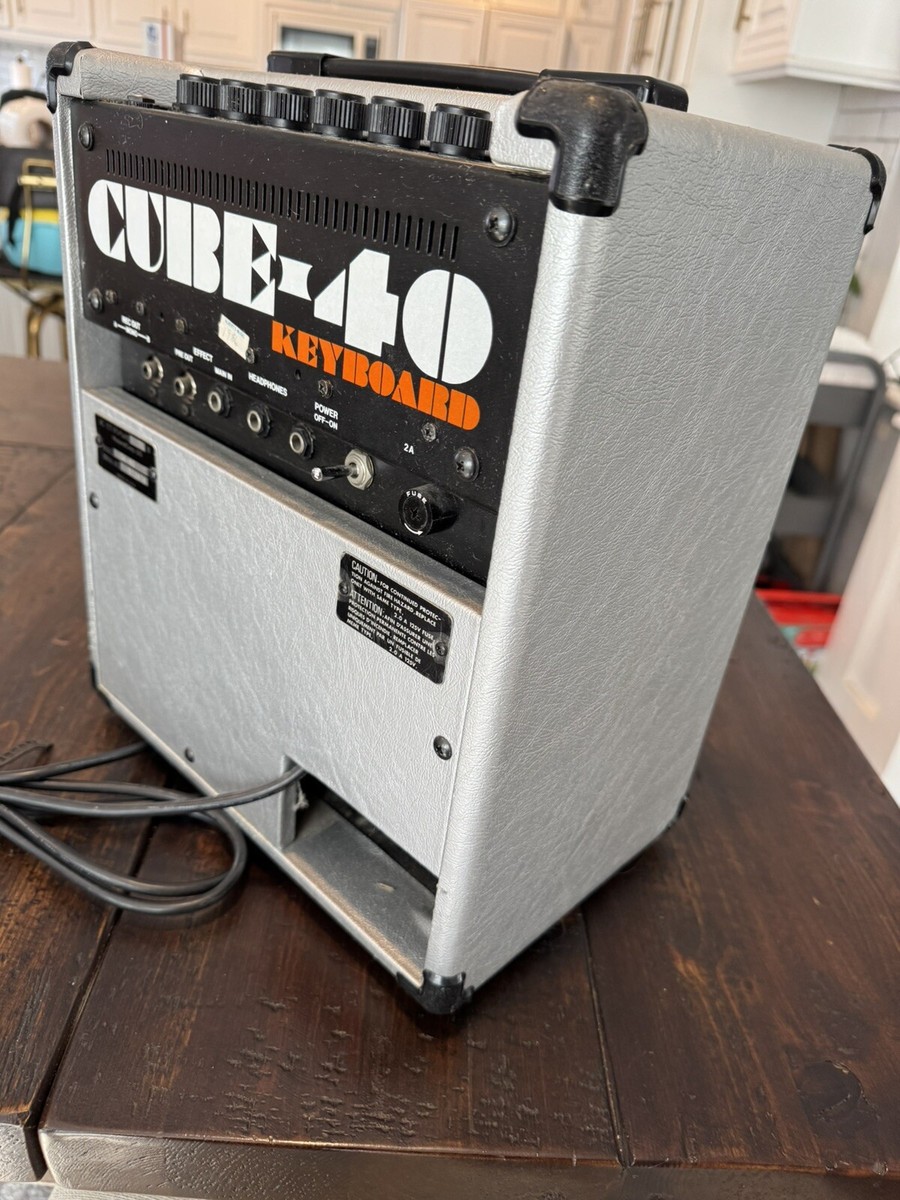 Roland CUBE-40 SPECIALIZED MUSIC AMPLIFIER CK-40 KEYBOARD Roland CUBE-40 SPECIALIZED MUSIC AMPLIFIER CK-40 KEYBOARD