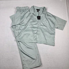 NWT House of Harlow 1960 Pajama Set Women's Sz L Crop Green Comfort Soft