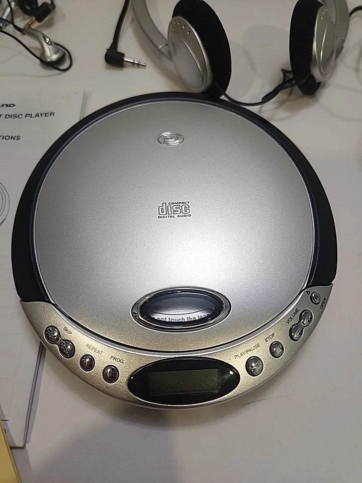 Reproductor de CD compacto Durabrand Walkman CD-566 (2006, probado usado) Foto 2 de 4