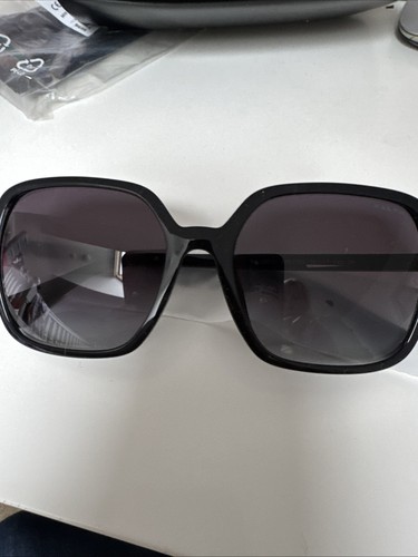 Ralph Lauren RA5291U 5001/8G Sunglasses – Shiny Black/Grey Gradient – Authentic