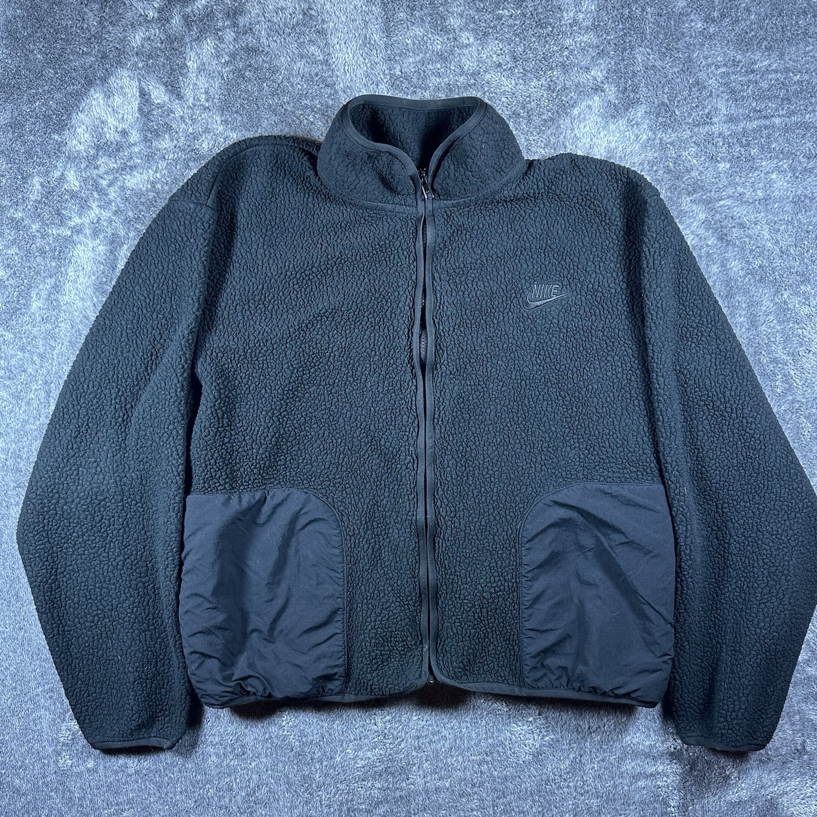 SACAI X NIKE Nike Giacca Uomo Media Nera Club Stagionale Invernale Sherpa Pile Full Zip