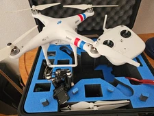 DJI Phantom II Aerial Drone P330Z with accessories