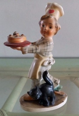 Friedel Bavaria Germany 60er Porzellan Figur Kind Kuchenbäcker & Katze Rentner