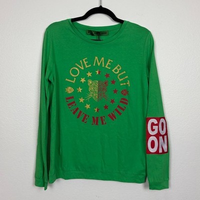 NWT VDR Viadellerose Long Sleeve Love Me But Leave Me Wild Graphic Tee Small
