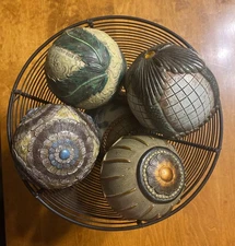 RARE Orion's 2002 & 2003 Vintage Decorative Orb Balls  With Wire Standing Bowl