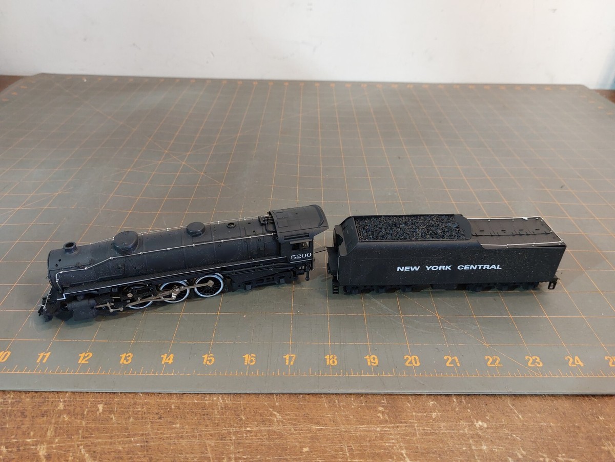 New York Central 5200 4-6-4 Hudson HO scale Steam Locomotive 23013
