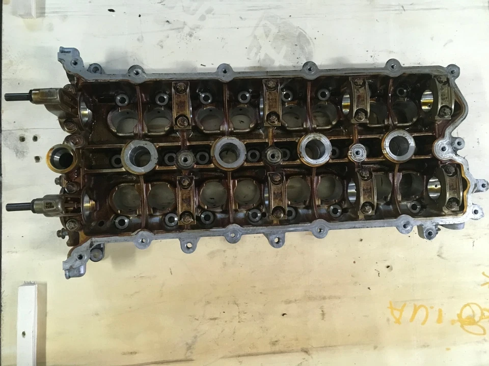 2004 PORSCHE CAYENNE S ​4.5L ENGINE RIGHT PASSENGER SIDE CYLINDER HEAD OEM+ - Изображение 2 из 4