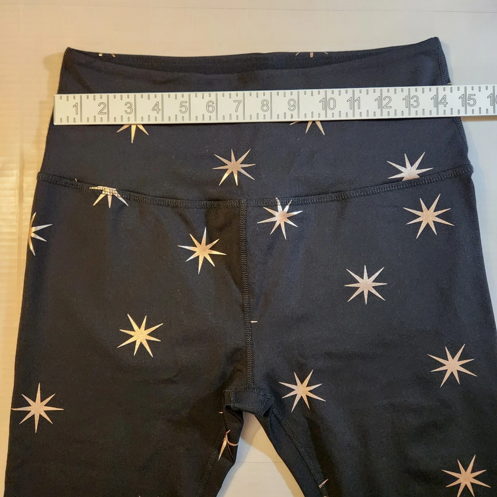 beyond-yoga north star high waisted star midi leggings
